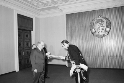 Ambassador Extraordinary and Plenipotentiary of Iran Ahmad Ardalan presents his letter of credence